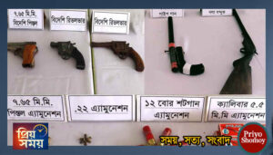 জামায়াত নেতার বাড়ি থেকে বিপুল অস্ত্র ও গোলাবারুদ উদ্ধার