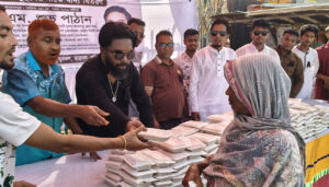 জামালপুরে জিয়াউর রহমানের মৃত্যুবার্ষিকীতে ১হাজার হতদরিদ্রদের মাঝে খাদ্য বিতরণ করলেন এম শুভ পাঠান