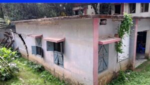 আদমদীঘি উপজেলায় ঝুঁকিপূর্ণ ৩ ভবনে চলে দাপ্তরিক কাজ, নেই প্রধান ৬ কর্মকর্তা