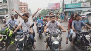 নিষিদ্ধ ছাত্রলীগের বিরুদ্ধে মেহেরপুরে ছাত্রদলের মোটরসাইকেল শোভাযাত্রা ও পথসভা