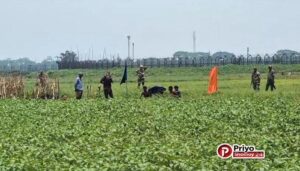 কুড়িগ্রাম সীমান্তের শূন্যরেখায় ২৪ ঘণ্টারও বেশি সময় ধরে ৯ জনের মানবেতর দিন যাপন