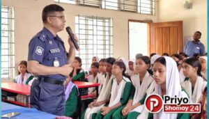 ছাতিয়ানগ্রাম বালিকা স্কুলে ওসি: স্বপ্ন গড়ার আলোচনা