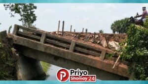 সাতক্ষীরায় ভেঙে পড়ে আছে গুরুত্বপূর্ণ কয়রাবিল ব্রিজ, ঝুঁকিতে জনসাধারণের যাতায়াত