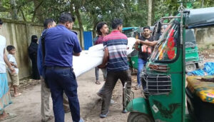 চাঁদপুরের শাহরাস্তিতে ঘরে ঢুকে ডাকাতি, এক গৃহবধূ নিহত আরেক গৃহবধূ আহত