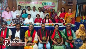 চর্যাপদ সাহিত্য একাডেমির ৮ম বর্ষপূর্তি: ৬ গুণীজনকে পুরস্কার প্রদান