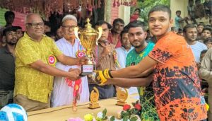 কুড়িগ্রামের গ্রামাঞ্চলে বইছে ফুটবলের হাওয়া: জনতার হাটে চ্যাম্পিয়ন ‘তরুণ সবুজ সংঘ’