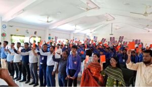 দুর্গাপুরে মাদক ও বাল্যবিয়েকে লালকার্ড দেখিয়েছে শিক্ষার্থীরা
