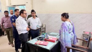 মনোহরদী স্বাস্থ্য কমপ্লেক্সে ইউএনওর আকস্মিক পরিদর্শন