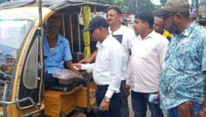 যানজট নিরসনে যশোর পৌরসভার অভিযান শুরু